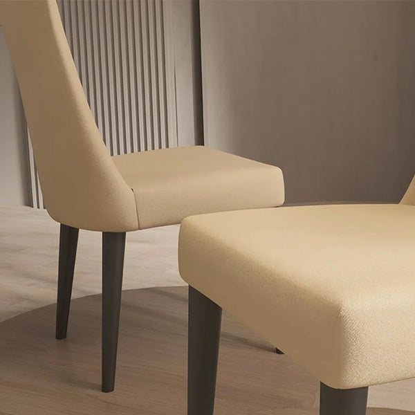 CHAISE MEGAN