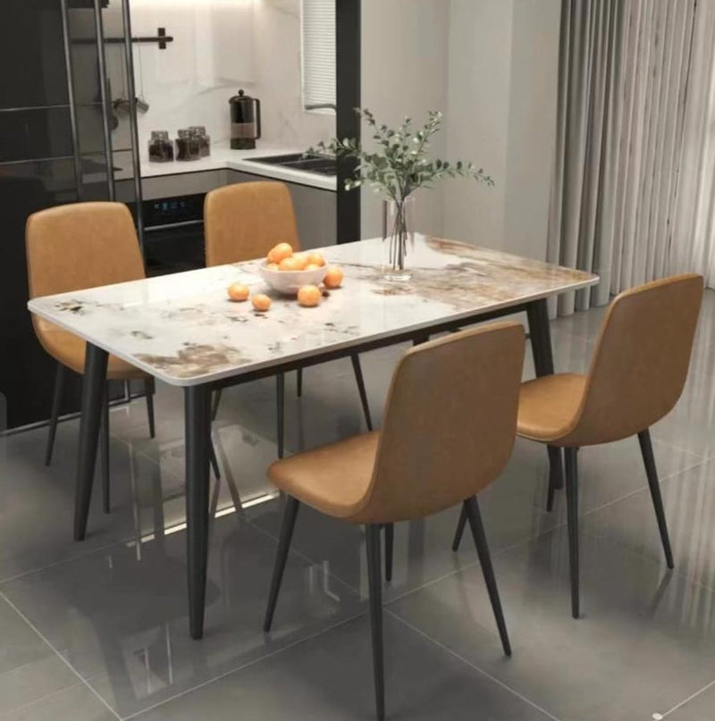 TABLE À MANGER AVEC 4 CHAISES